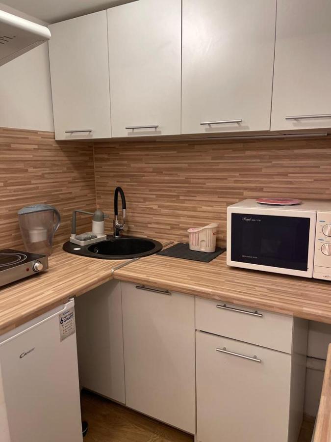 Maly Apartament Z Kuchnia I Lazienka Leilighet Szczecin Eksteriør bilde